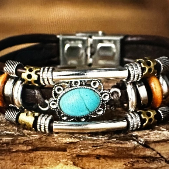 Western Style Turquoise Faux Leather Boho Bracelet - Picture 1 of 4